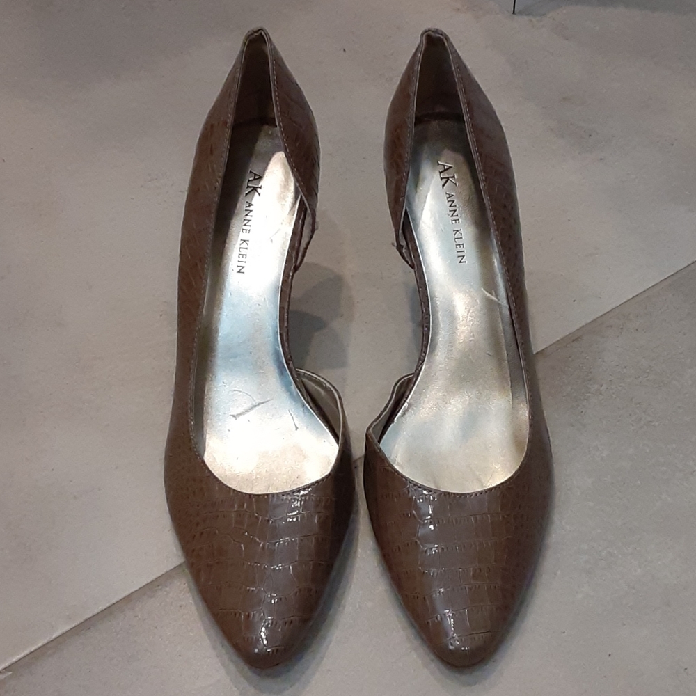 AK Anne Klein heels